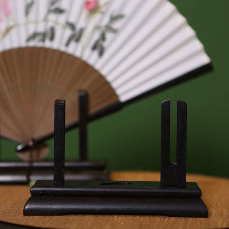 Vintage Art Style Folding Fan  - Desk Setup Wood recension och pris
